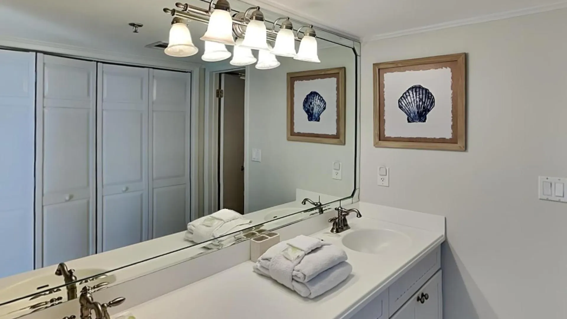 Edgewater Tower III 501 Apartment Panama City Beach